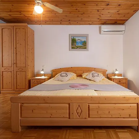 Rooms & Apartments Pr Matjon