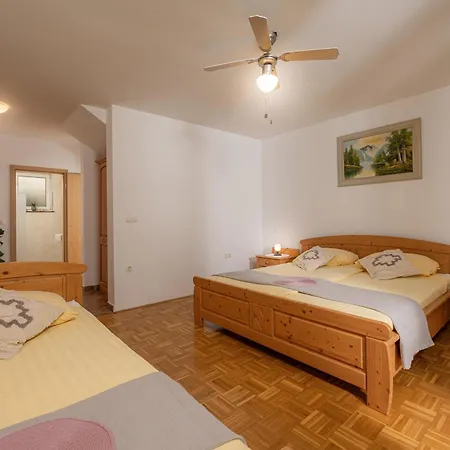Rooms & Apartments Pr Matjon