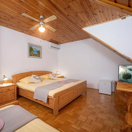 Gostinjska kuća Rooms & Apartments Pr Matjon 3*