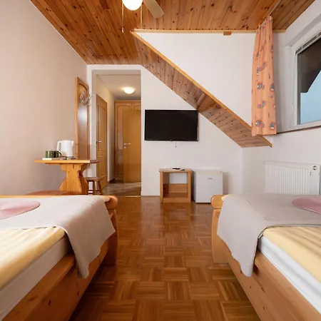 Rooms & Apartments Pr Matjon Bled