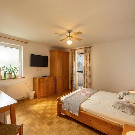 Guest house Rooms & Apartments Pr Matjon