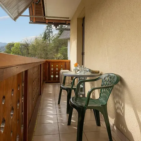 Rooms & Apartments Pr Matjon Gostinjska kuća 3*