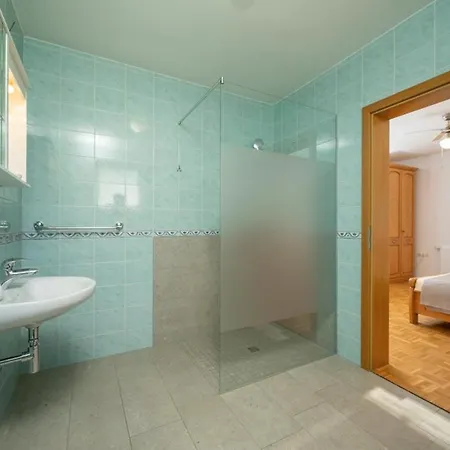 Gæstehus & Pr Matjon 3*