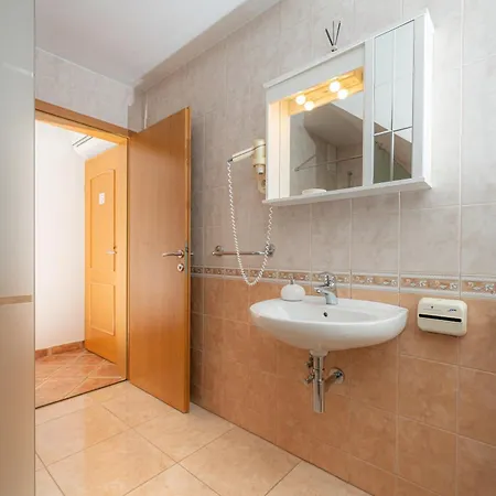 Rooms & Apartments Pr Matjon 3* Bled