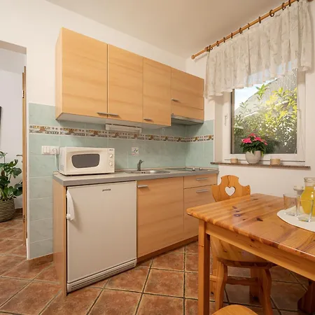 Rooms & Apartments Pr Matjon Bled