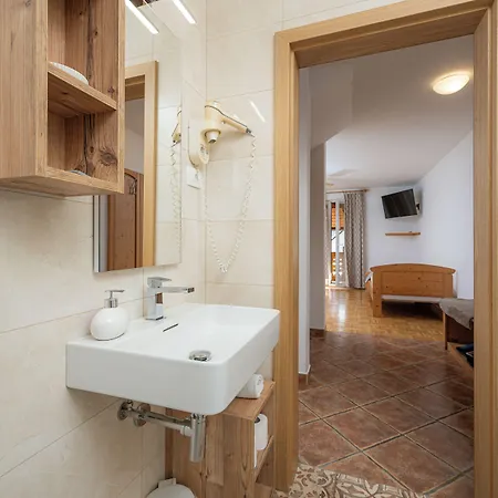 Gasthof Rooms & Apartments Pr Matjon 3*