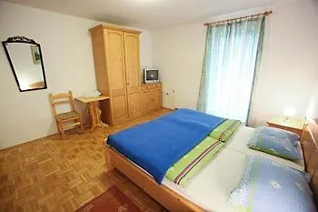Rooms & Apartments Pr Matjon