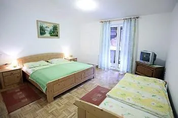 Guest house Rooms & Apartments Pr Matjon