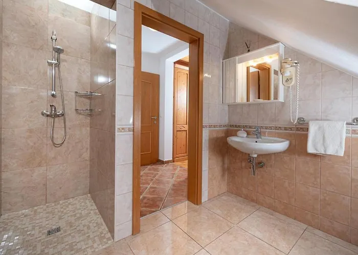 & Pr Matjon بليد