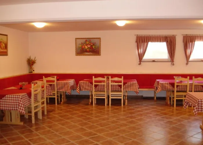 بيت ضيافة & Pr Matjon